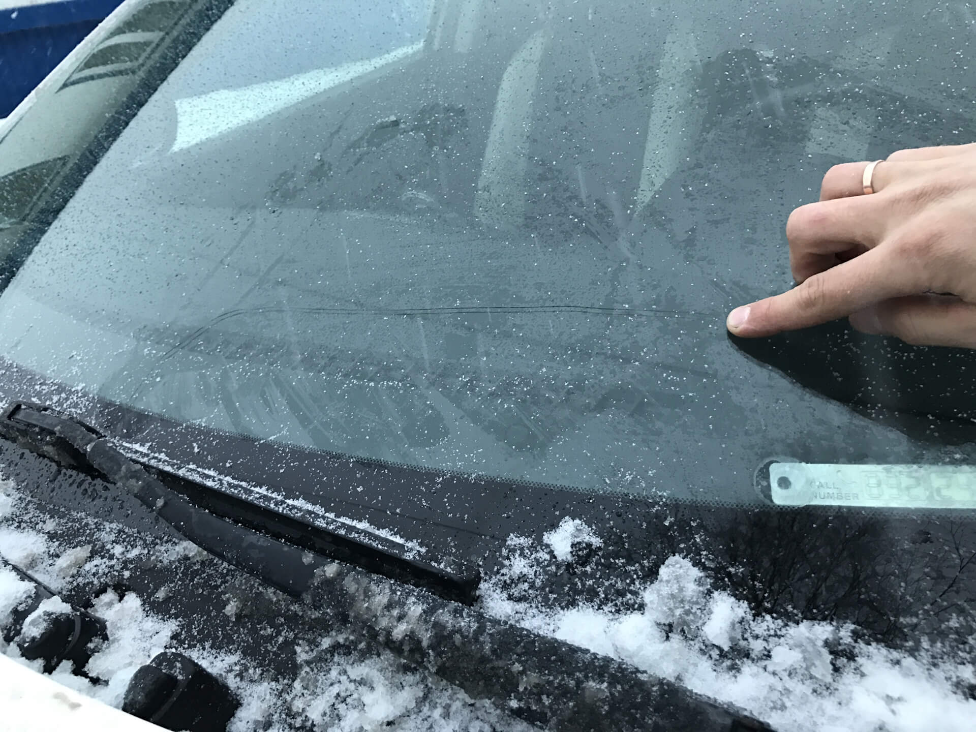 Как правильно прогревать автомобиль зимой, чтобы не лопнуло лобовое стекло